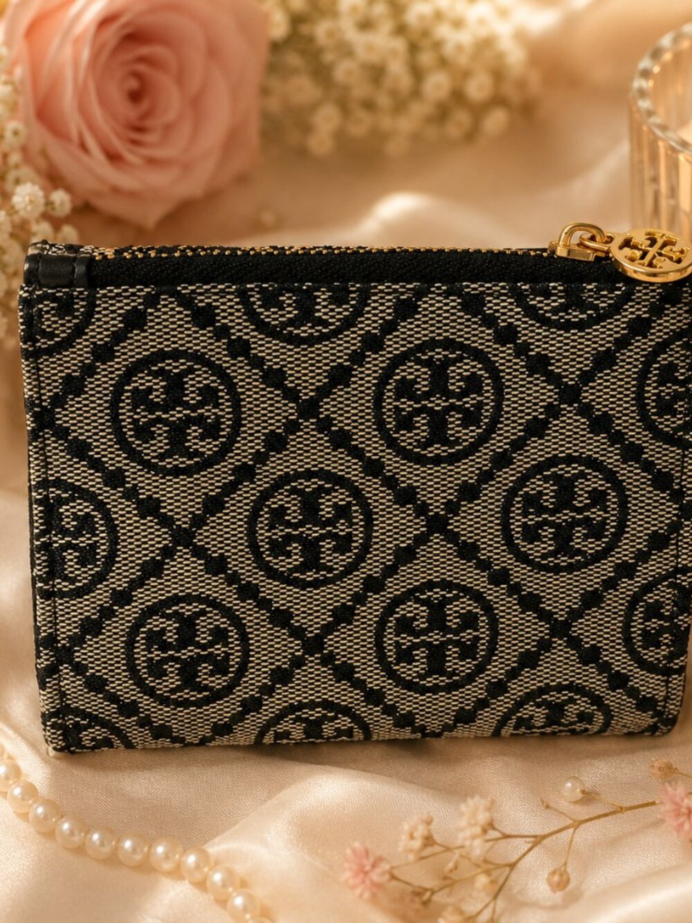 Tory Burch T Monogram Contrast Embossed Small Envelope Wallet - Picture 2 of 3